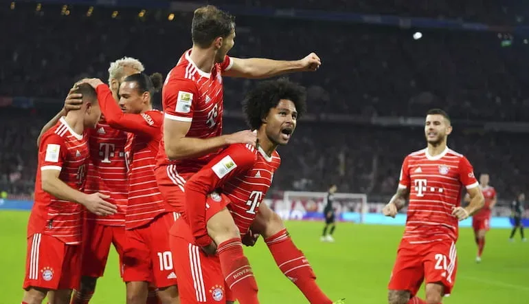 FC Bayern previews