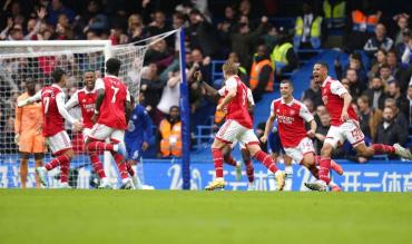 Arsenal favourites Premier League title